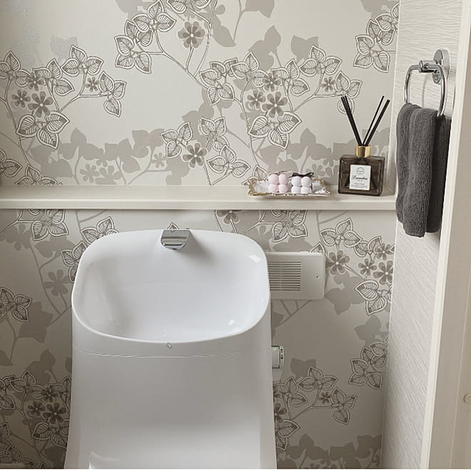 ボタニカル柄の壁紙 韓国インテリア ランドリン アロマストーン トイレのインテリア などのインテリア実例 22 02 16 13 49 03 Roomclip ルームクリップ