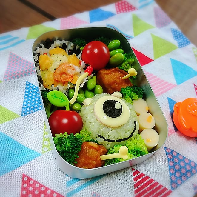 娘のお弁当 ツムツム風 キャラ弁 バンドメイド ランチマット マイクワゾースキー などのインテリア実例 17 05 27 14 41 56 Roomclip ルームクリップ