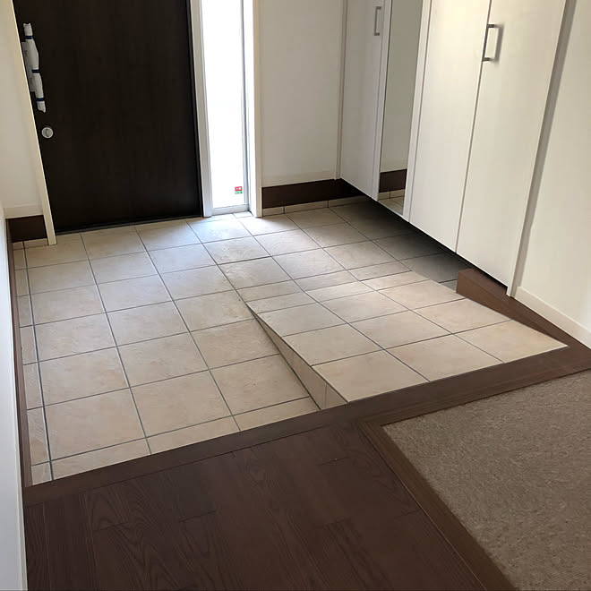 玄関 入り口 スロープ バリアフリーのインテリア実例 17 11 15 14 22 33 Roomclip ルームクリップ