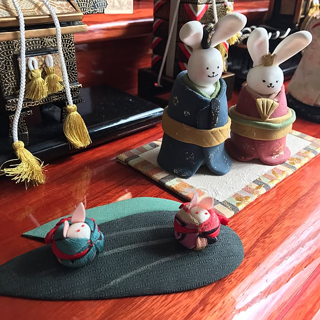 机 うさぎ雛 ハンドメイド 紙粘土 ひな祭り などのインテリア実例 17 03 01 14 11 10 Roomclip ルームクリップ