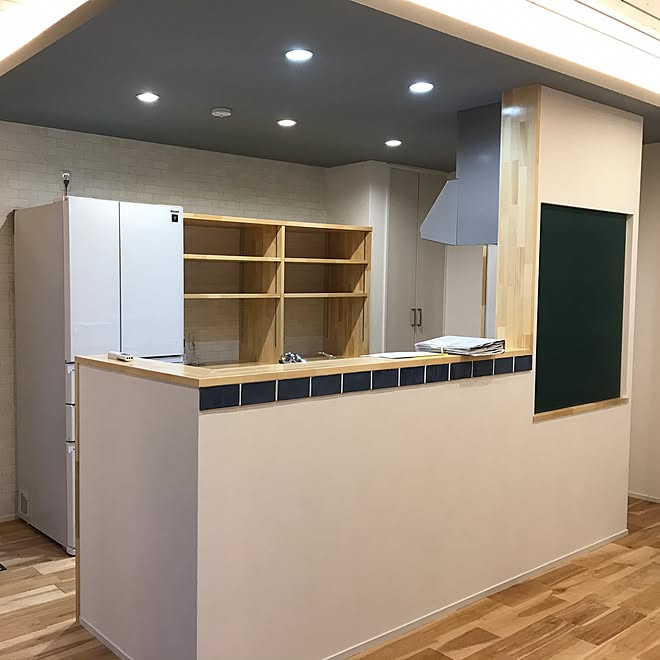 キッチン ダウンライト アイランドキッチン 間接照明 カップボード などのインテリア実例 17 07 03 11 42 31 Roomclip ルームクリップ