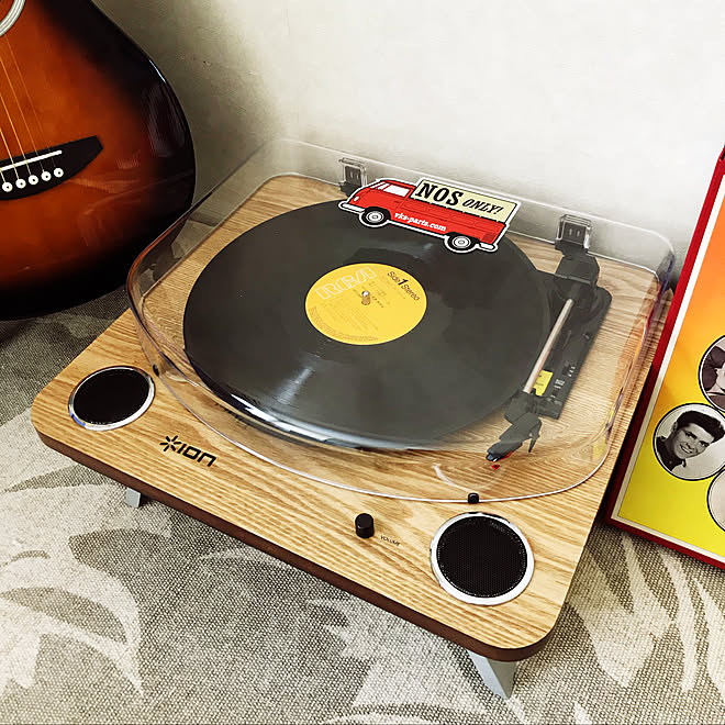リビング レコードのある生活 レコードプレーヤー ワーゲンバスステッカー レコードプレイヤーのインテリア実例 17 12 23 12 43 03 Roomclip ルームクリップ リビング レコードのある生活 レコードプレーヤー ワーゲンバスステッカー レコードプレイヤーのインテリア実例 17 12 23 12 43 03 Roomclip ルームクリップ