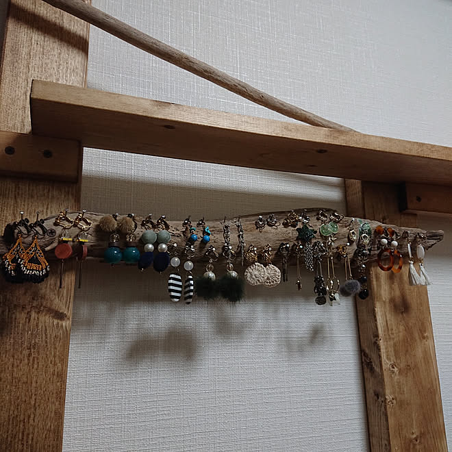 ベッド周り 流木 壁面収納 ワトコオイルダークウォルナット Diy などのインテリア実例 22 03 19 58 59 Roomclip ルームクリップ ベッド周り 流木 壁面収納 ワトコオイルダークウォルナット Diy などのインテリア実例 22 03 19 58 59 Roomclip ルームクリップ