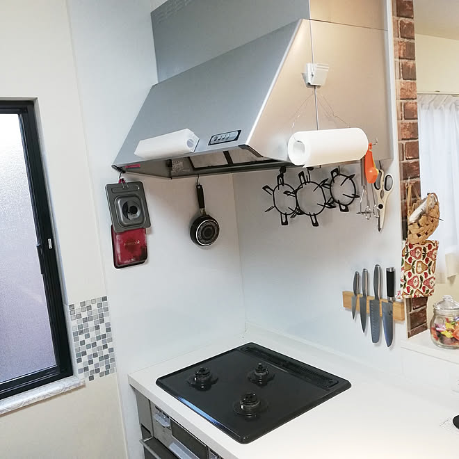 キッチン レンジフード 磁石 Dulton 包丁マグネット収納 などのインテリア実例 21 02 02 18 46 19 Roomclip ルームクリップ