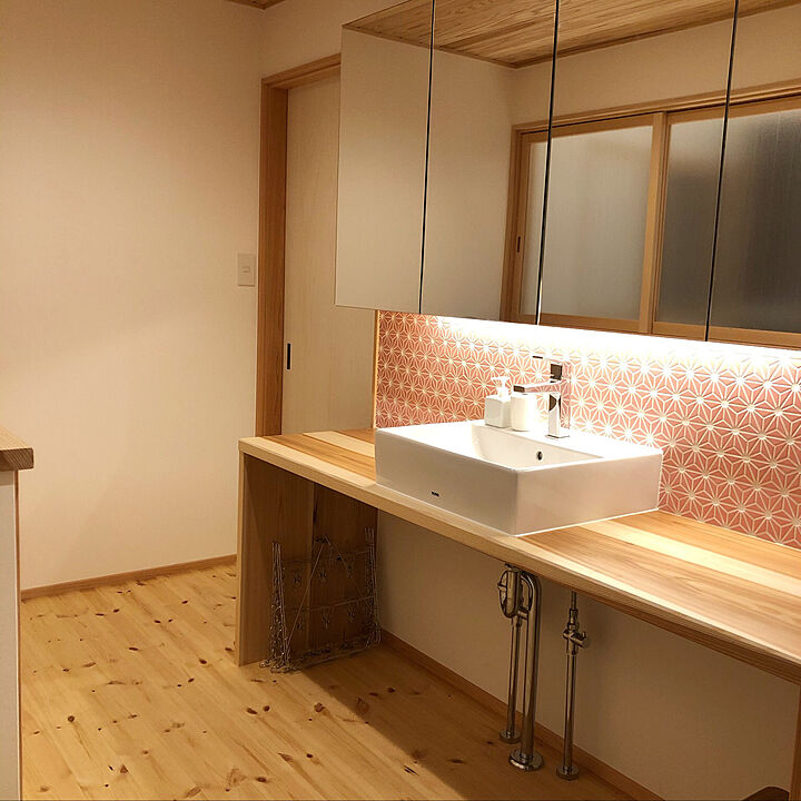 名古屋モザイクタイル 麻の葉タイルのおすすめ商品とおしゃれな実例