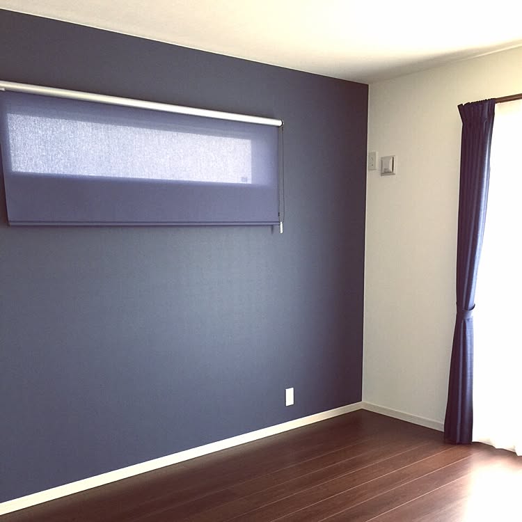 ベッド周り/カーテン/寝室/ロールスクリーン/ネイビー...などのインテリア実例 20150806 005501 ｜ RoomClip（ルームクリップ）