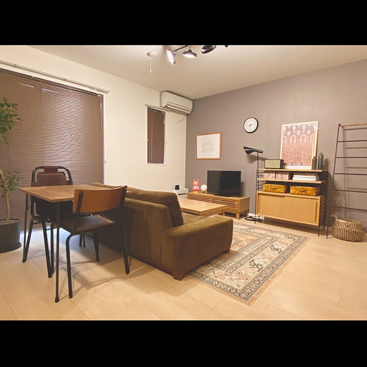 ダイニングテーブル/キリム風ラグ/ヤコブセンランプ/ダイニングテーブル＆チェア/ソファ&hellip;などのインテリア実例 20201214