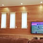 Lounge/ロールカーテン/マイホーム記録/レッドシダー/造り付け棚/壁掛けテレビ…などのインテリア実例 - 2016-10-04 10:08:49 | RoomClip(ルームクリップ) 男性で、4LDKのLounge/ロールカーテン/マイホーム記録/レッドシダー/造り付け棚/壁掛けテレビ…などについてのインテリア実例を紹介。
