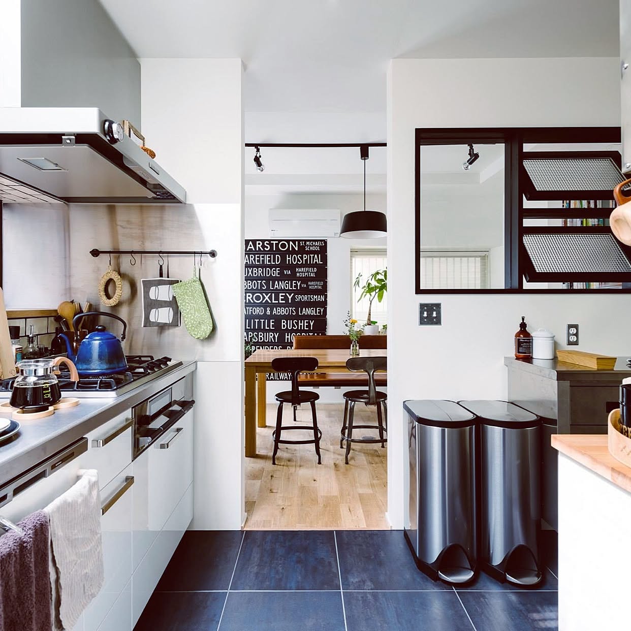 好きに囲まれて過ごす幸せ 無骨さと温もりの個室 By Ishiさん 憧れのキッチン Vol 68 Ishiさん Roomclip Mag 暮らしとインテリアのwebマガジン