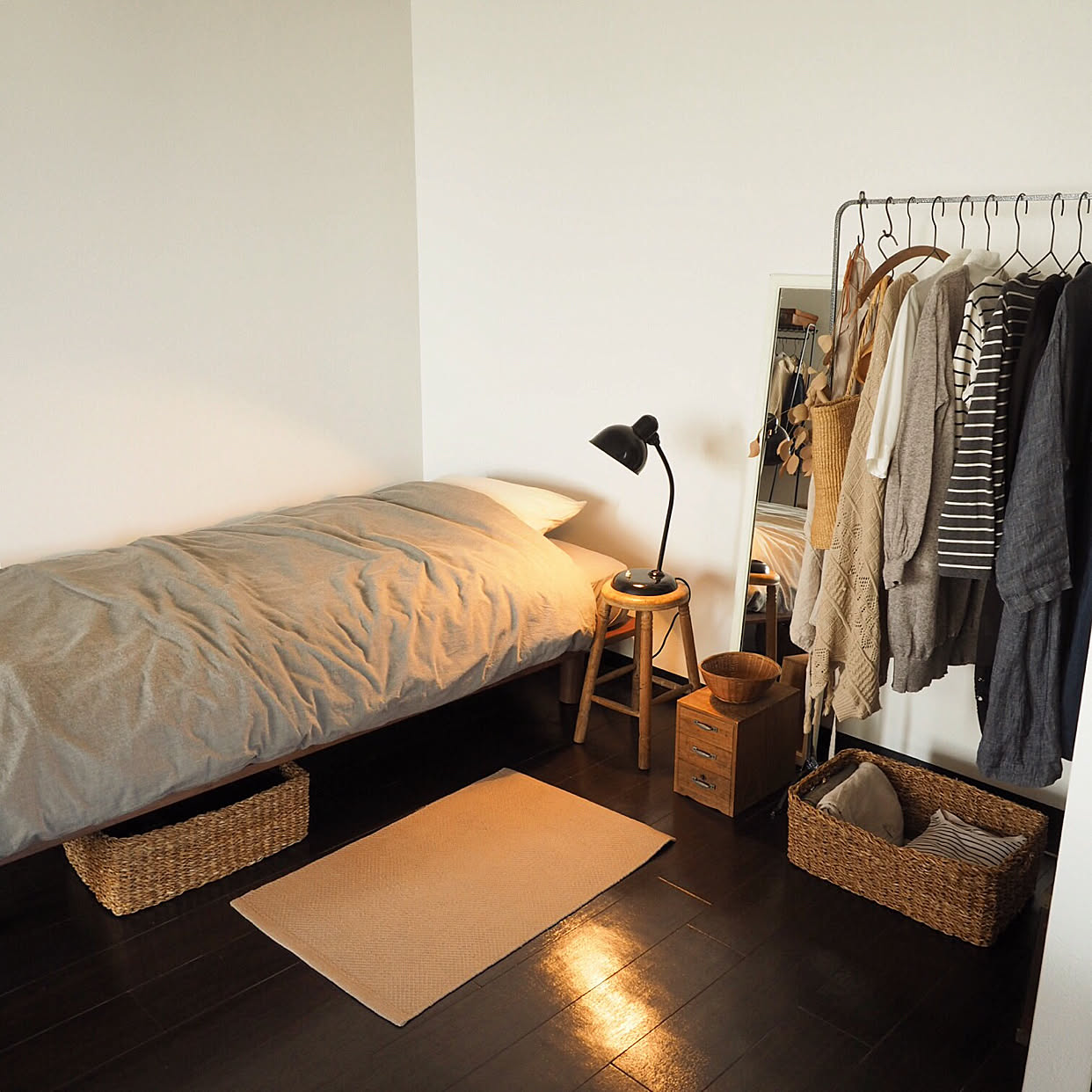 どんな部屋にも使えるシンプルさが魅力！無印良品のベッド | RoomClip
