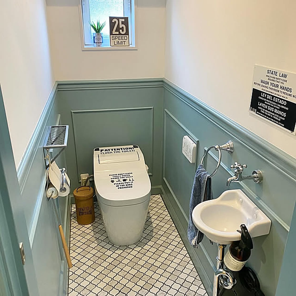 狭い空間の印象をガラッと変える♪トイレの壁のリメイクアイデア