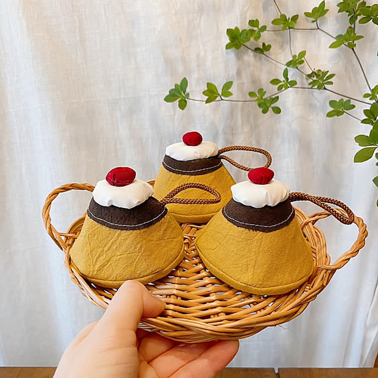 キッチンに入るたびテンションも上がりそう！デザイン性の高いハンドメイドの鍋つかみ