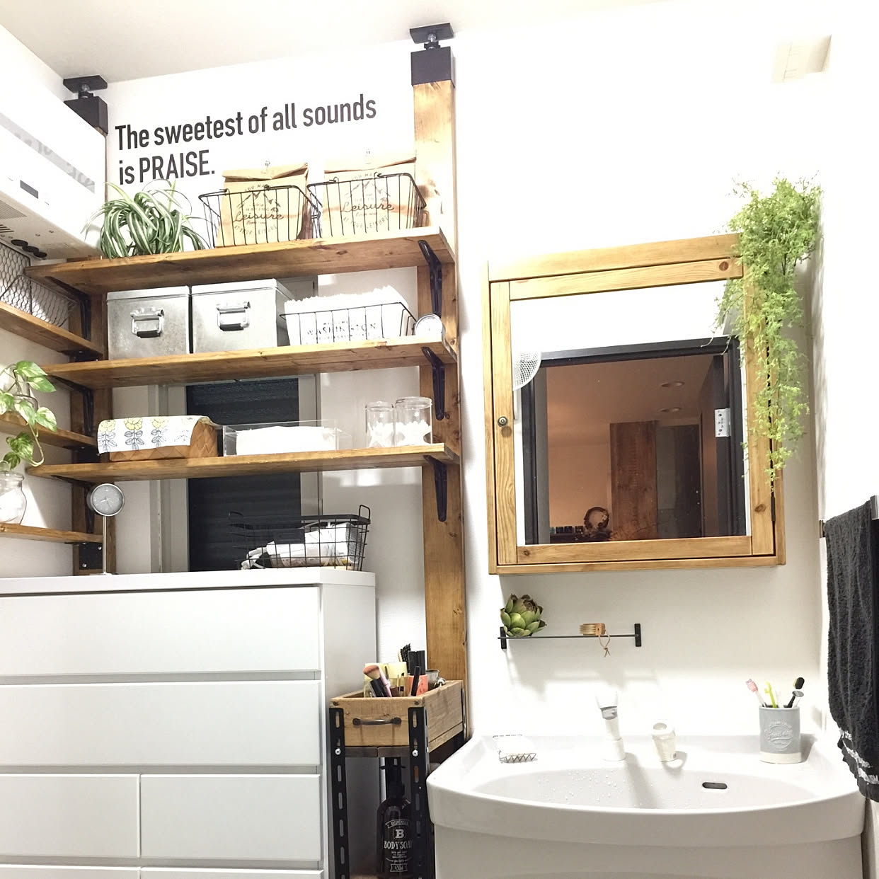 お部屋のインテリアにもぴったり☆IKEAのミラー集めました
