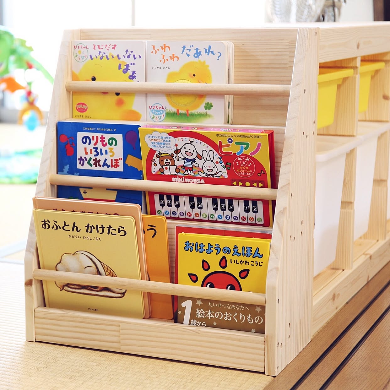 既存の家具にプラスするアイデアも！参考にしたい収納棚を追加する工夫集
