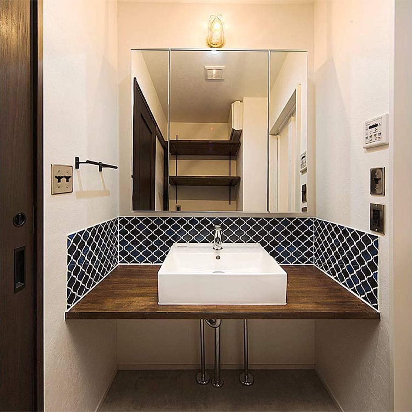 https://cdn.roomclip.jp/v1/w/1360/roomclip-mag-gd/companies/04_nemoto/x_109/01b.jpg