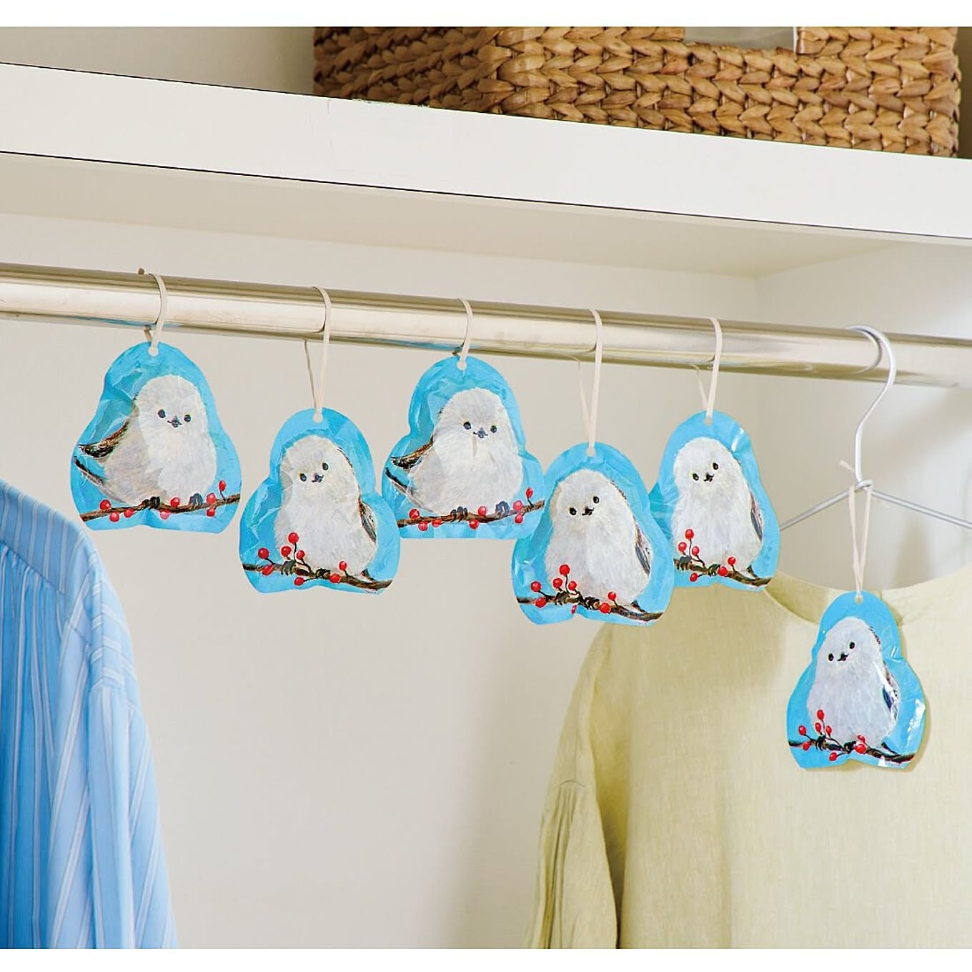 【無料モニター】湿気を吸うとぷくぷく膨らむ！実用的で可愛い「シマエナガ 除湿剤」を3名様にプレゼント！