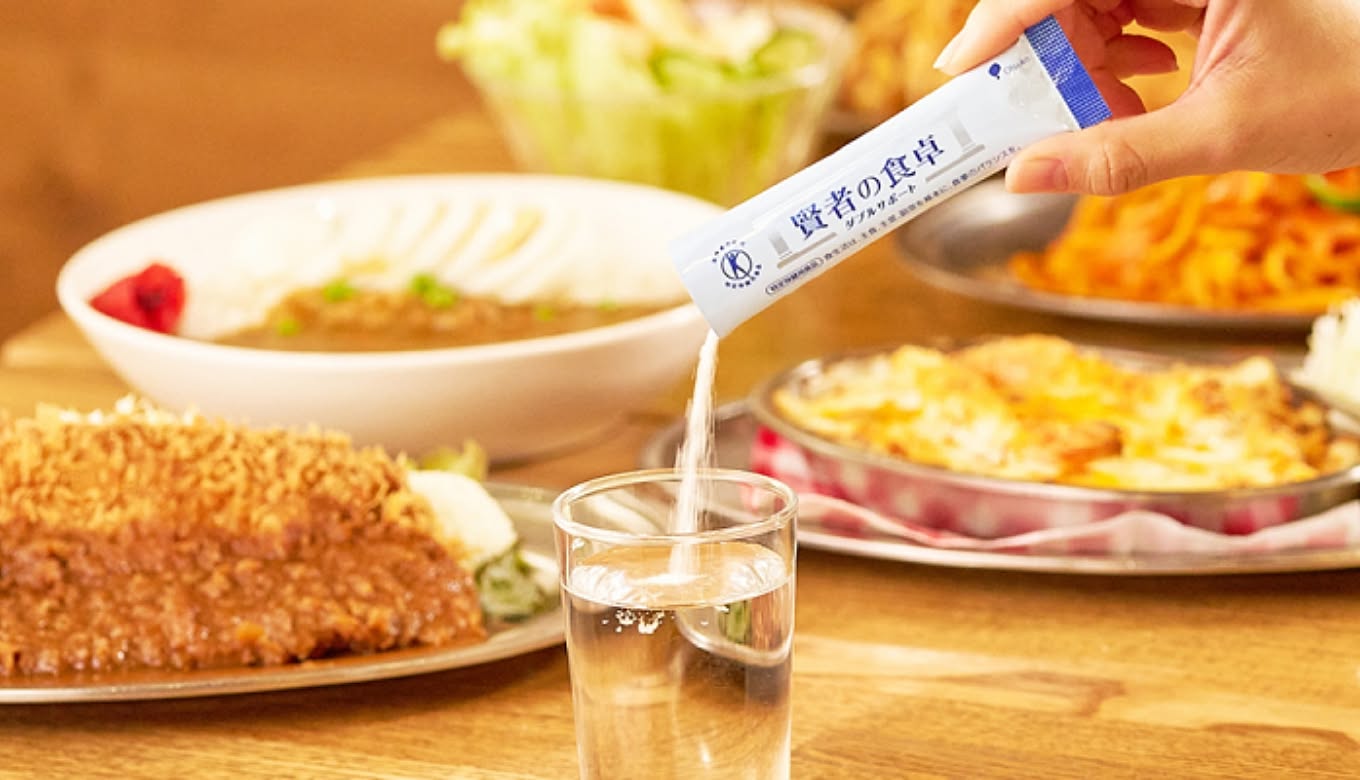食生活は、主食、主菜、 副菜を基本に、食事のバランスを。