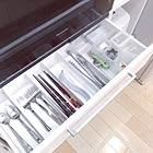 ニトリのアイテムで解決！食器棚がすっきり整う収納アイデア