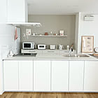 「やさしい淡色に包まれて。動作も気持ちもクリアになる、機能的なホワイトキッチン」 by moeさん