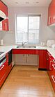 「理想を丁寧に実現した、赤が映える開放的な独立型キッチン」 by kuikoさん