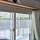 お部屋をぱっとイメージチェンジ！バリエーション豊富なダイソーのカフェカーテン6選