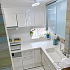 「収納はスマートに、窓辺には彩りを。メリハリで暮らしが整うL字型キッチン」 by
miyuさん