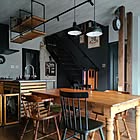 【写真でルームツアー】BLACK & WOODで統一されたアンティークショップのような空間。Atelier_tamakiさんのお家をご紹介！