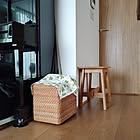 散らからないお部屋をつくる。やさしい雰囲気のかご収納アイデア