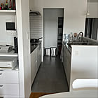 手軽で楽に掃除ができる！キッチンの床をキレイに保つアイデア10選