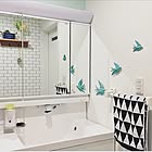 壁にあいた穴をカバーしたい！手軽にできる壁穴隠しのアイデア実例集