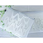 お部屋のこまごましたものがスッキリ片付く！ポーチを活用した収納アイデア