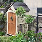 散らかりやすい道具もすっきり整頓♪限られたスペースでも快適になるベランダ・庭収納