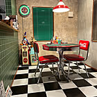 カラフルな色づかいが楽しい☆アメリカンポップな空間のコーディネート実例