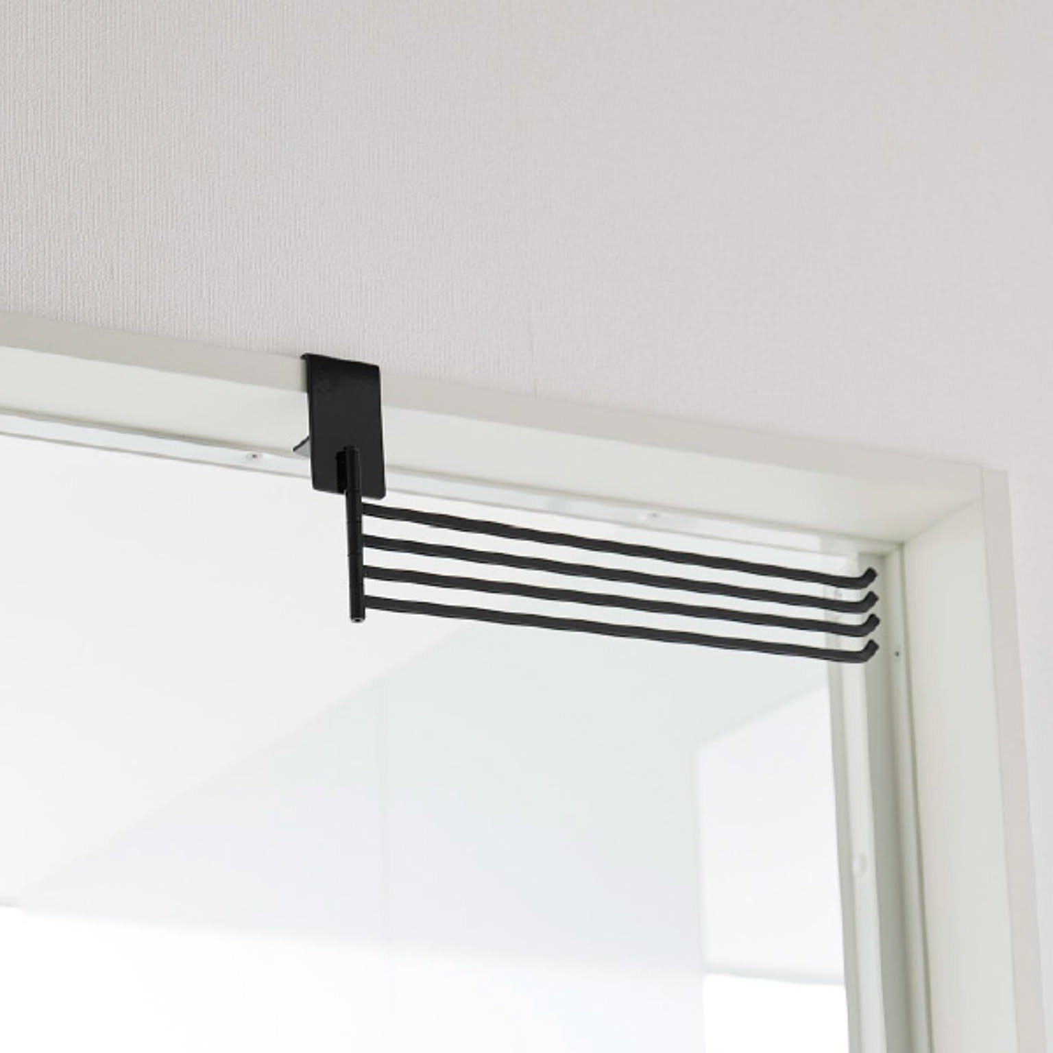 ハンガーラック・コートハンガー