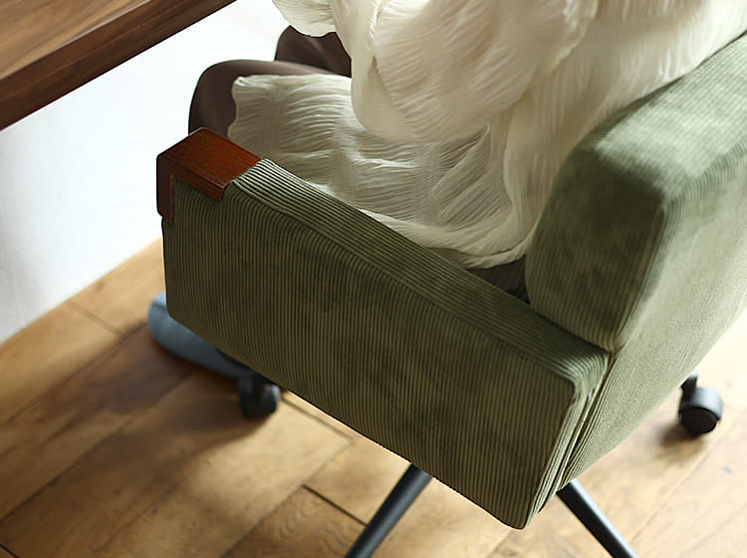 デスクチェア・ワークチェア