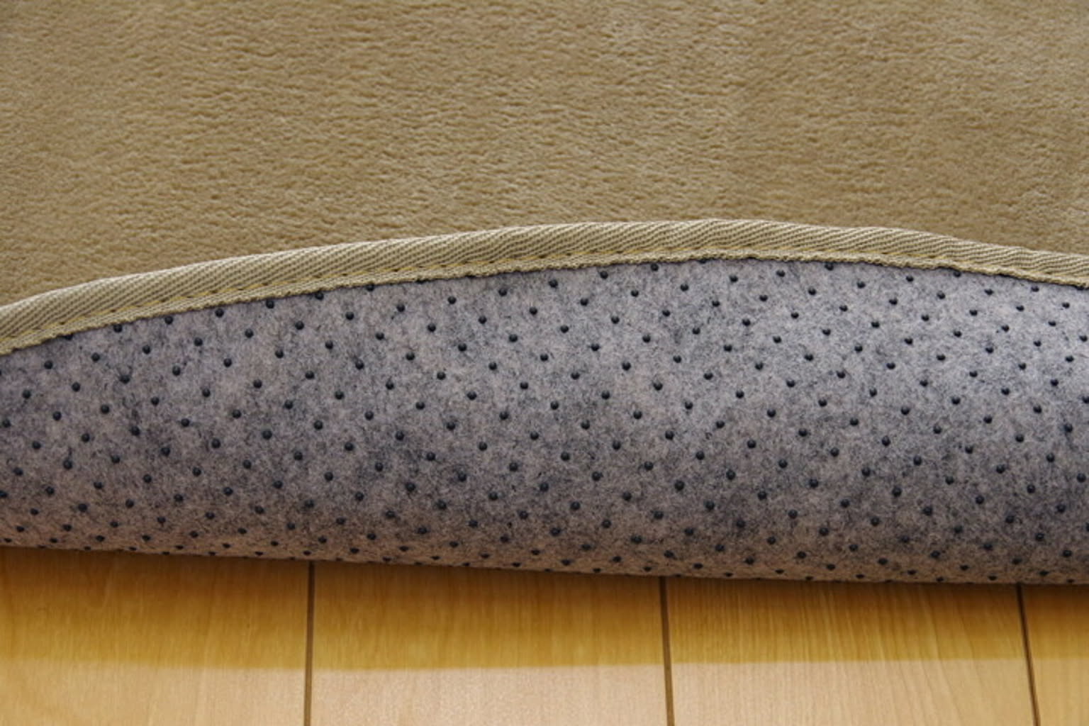 ラグ