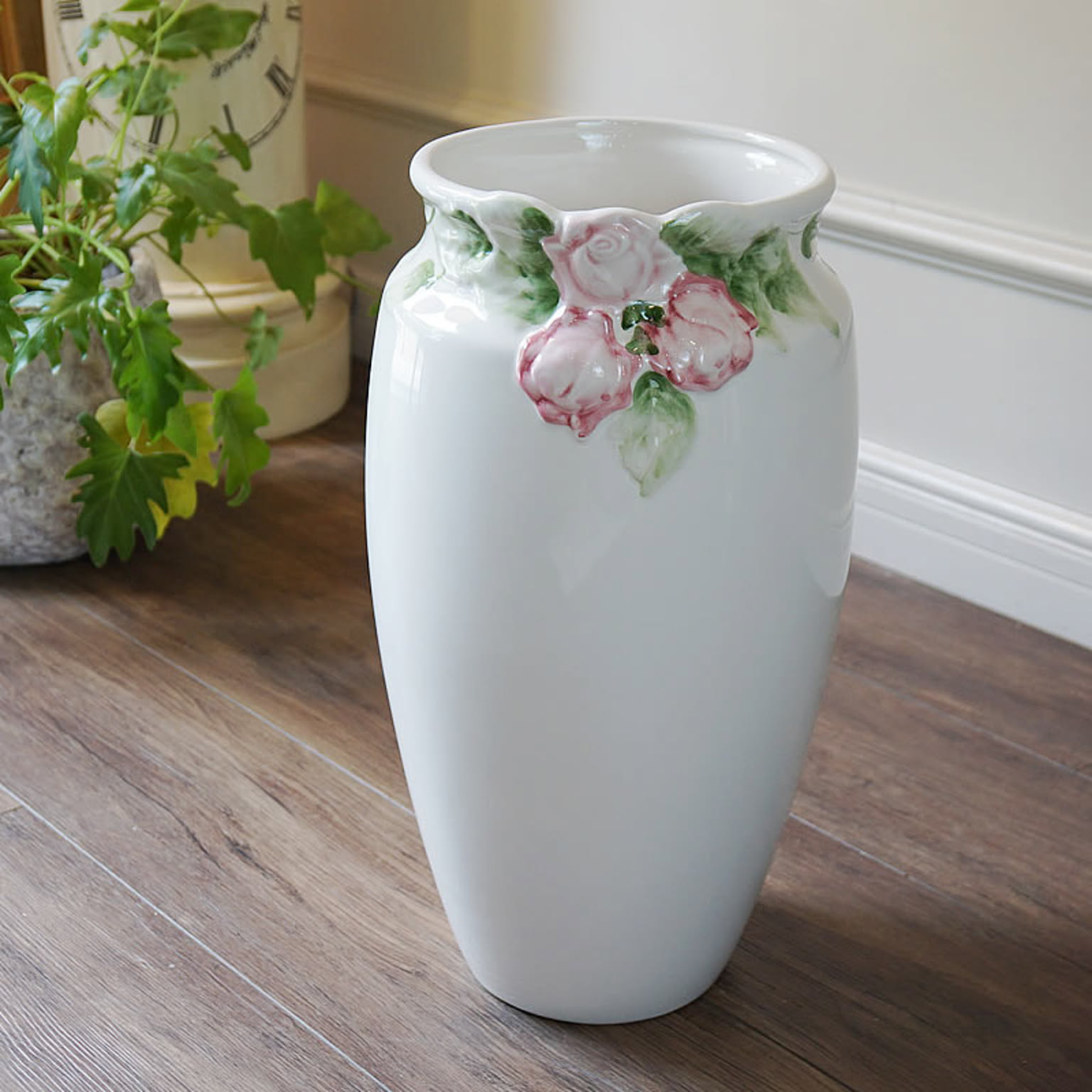 ホワイト陶器製六角形傘立て ポルトガル製 ホワイト陶器製六角形傘立て ポルトガル製