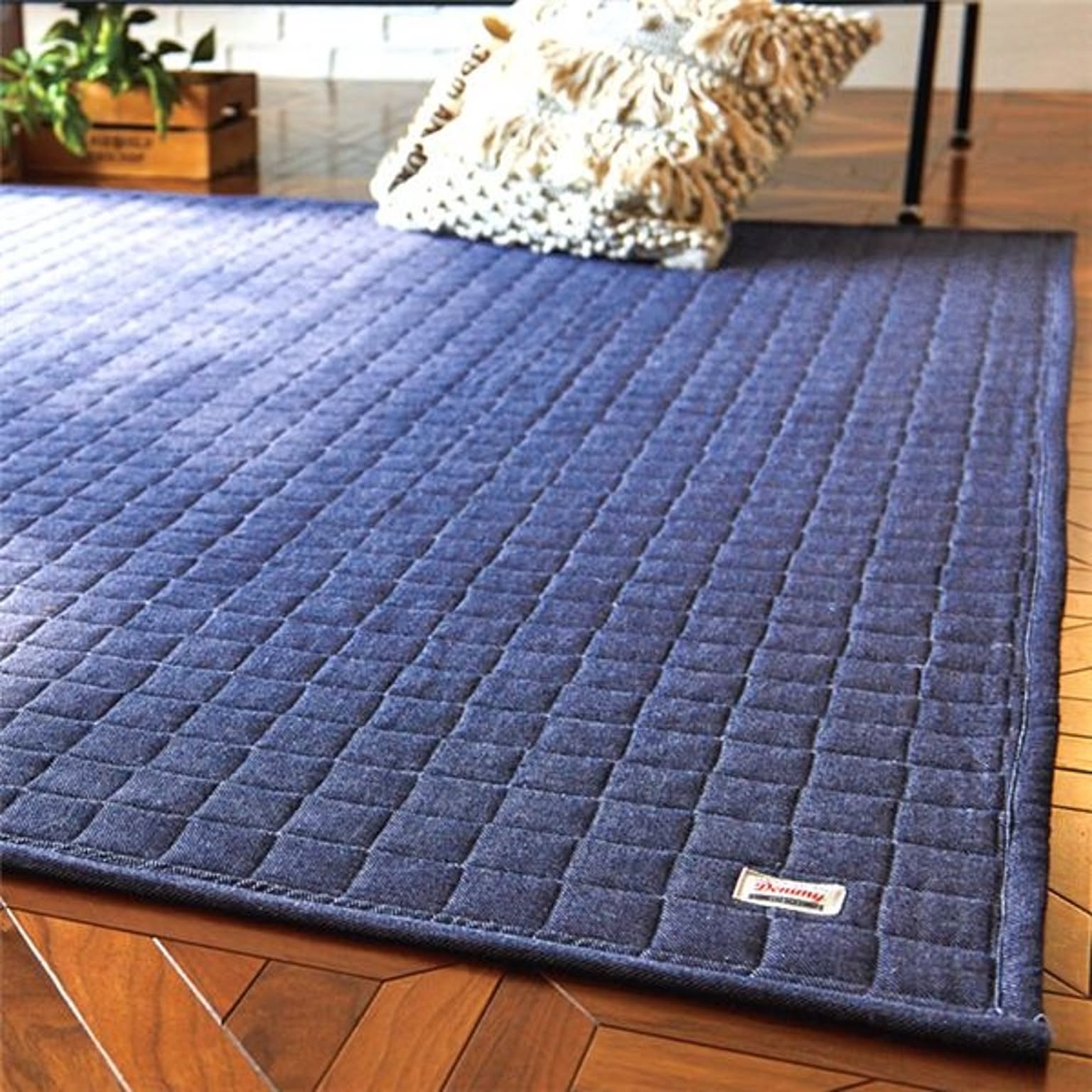 デニム風 ラグマット/絨毯 【約185cm×185cm ネイビー】 正方形 洗える 折りたたみ ホットカーペット可 『Denimy』 〔リビング〕