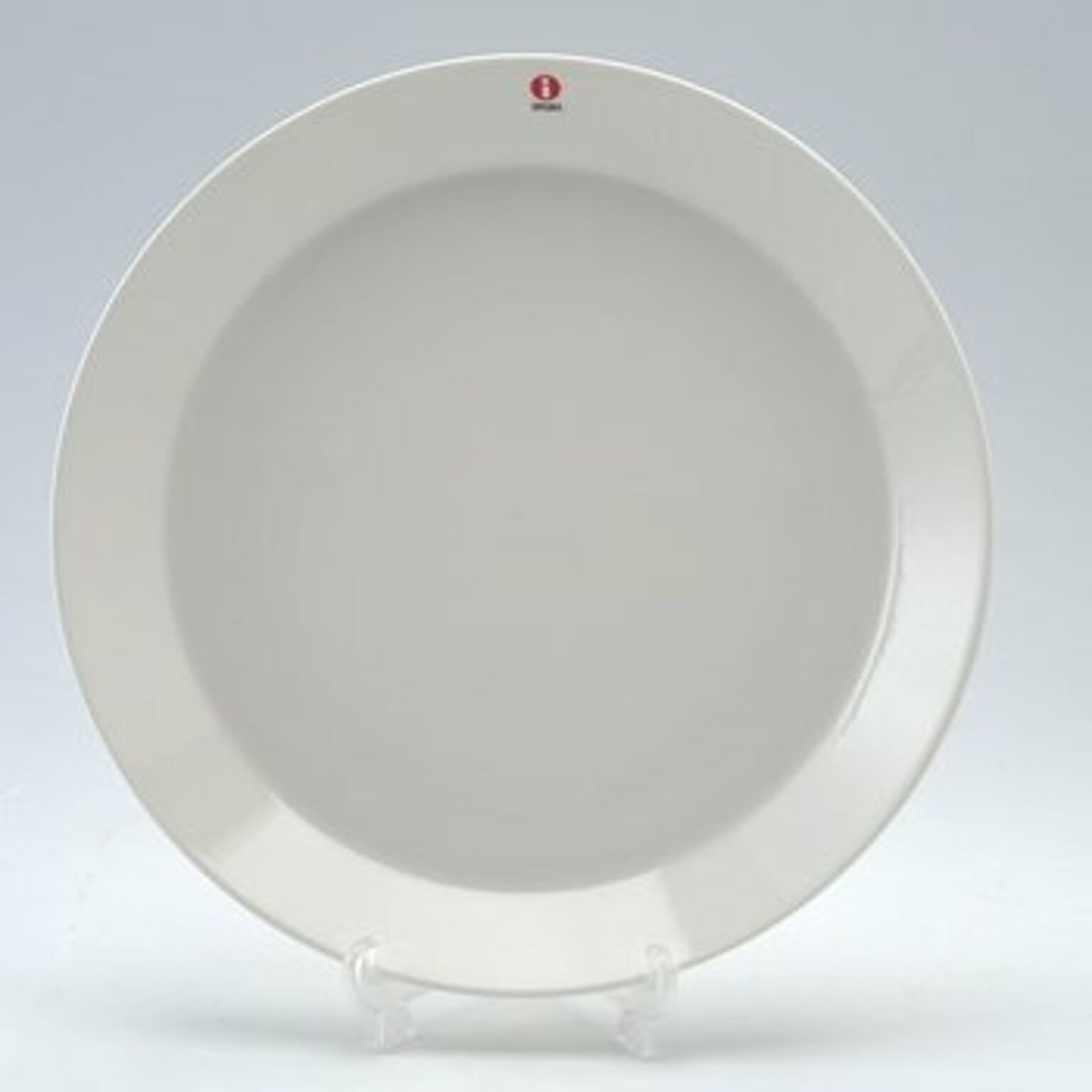 イッタラ(iittala)　ティーマ　プレート26cm(ホワイト)　洋食器　フィンランド　北欧デザイン