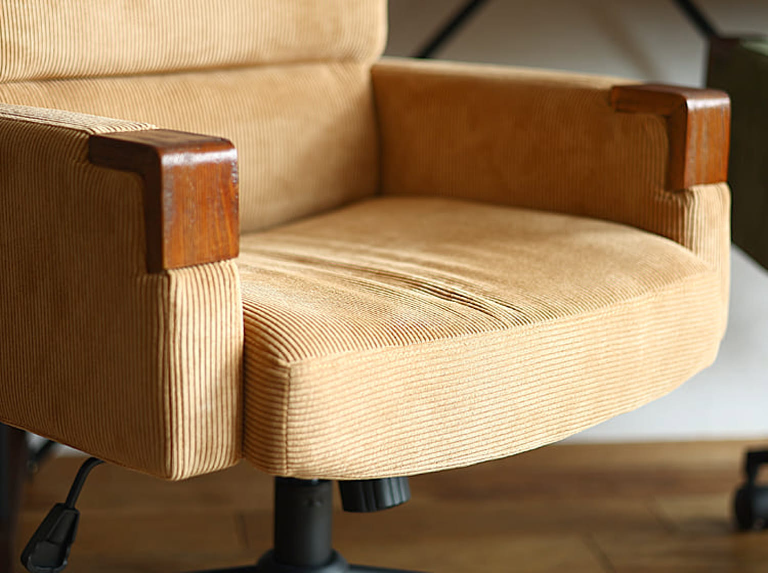 デスクチェア・ワークチェア