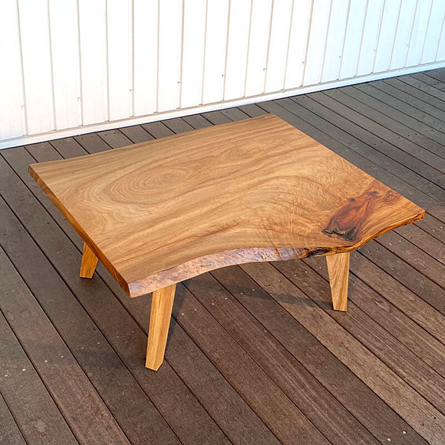 楠一枚板ローテーブル 天然木 国産 日本製 幅90cm 天板厚3.5cm 脚付 和室