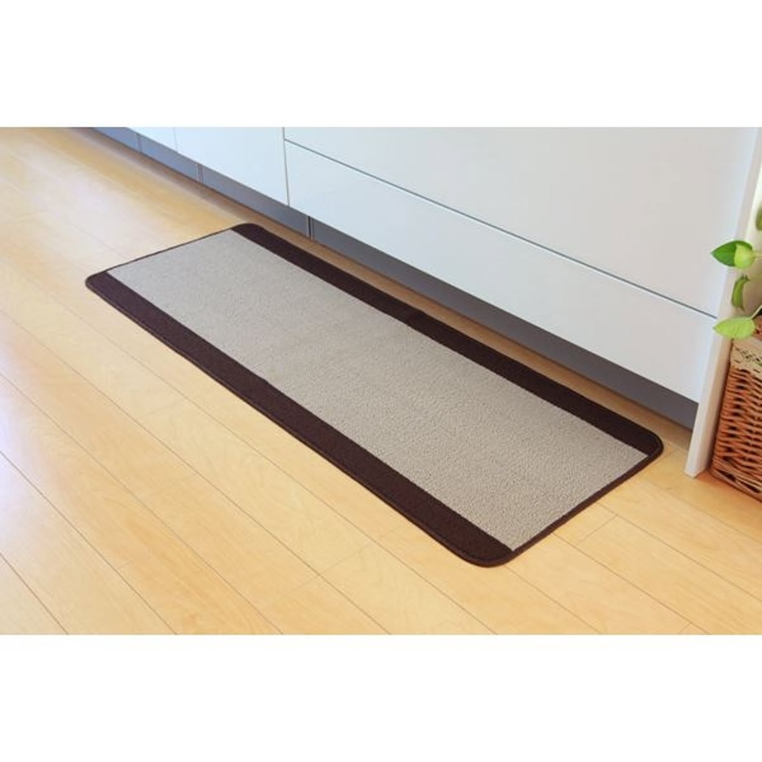 キッチンマット/台所マット 【無地 ベージュ 約44×240cm】 厚み約7mm 洗える 防滑加工 〔キッチン 台所 店舗〕