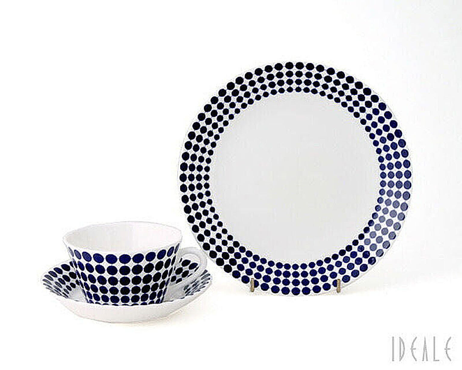 カップ＆ソーサー