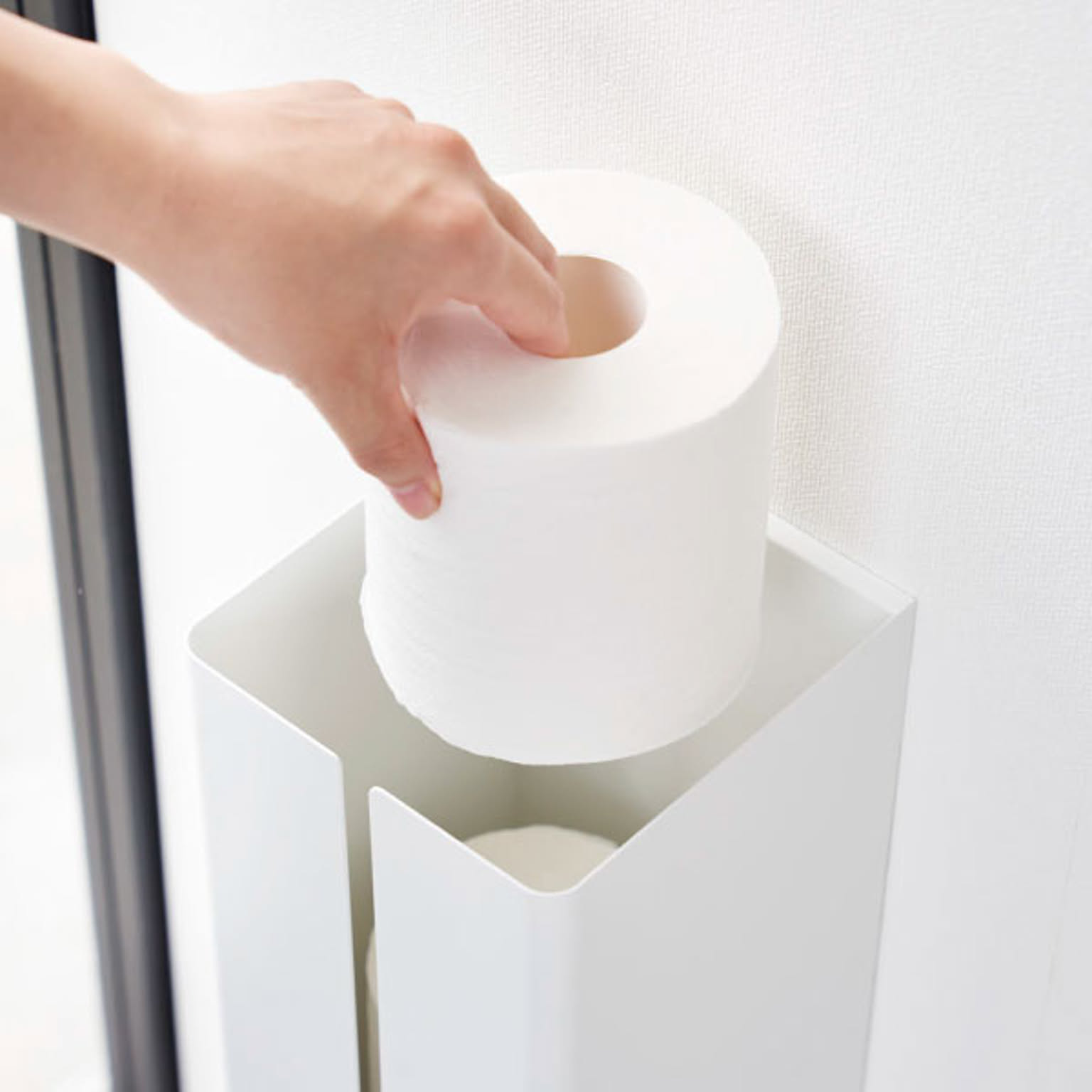 トイレットペーパーホルダー