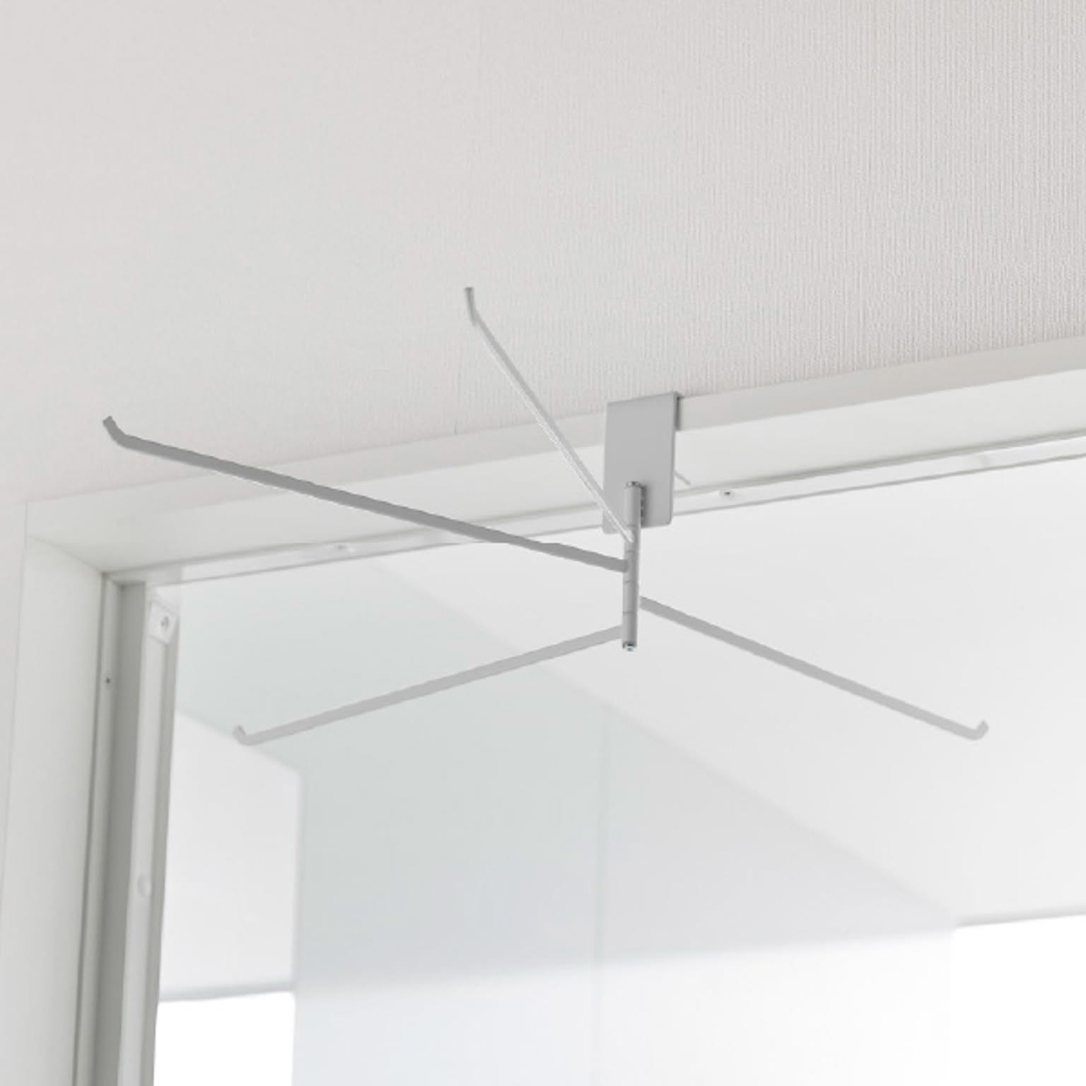 ハンガーラック・コートハンガー