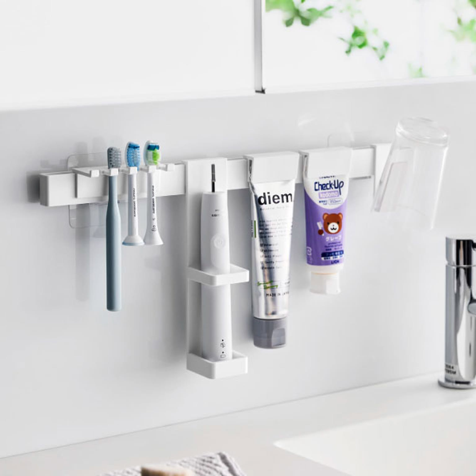 山崎実業 フィルムフック電動歯ブラシ＆歯磨き用品収納セット タワー tower
