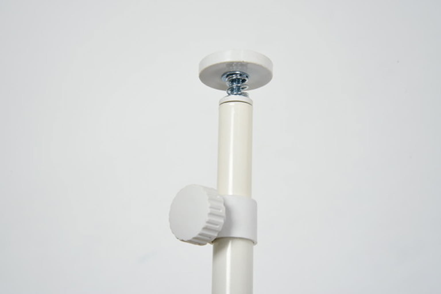 突っ張り棒・突っ張り棚