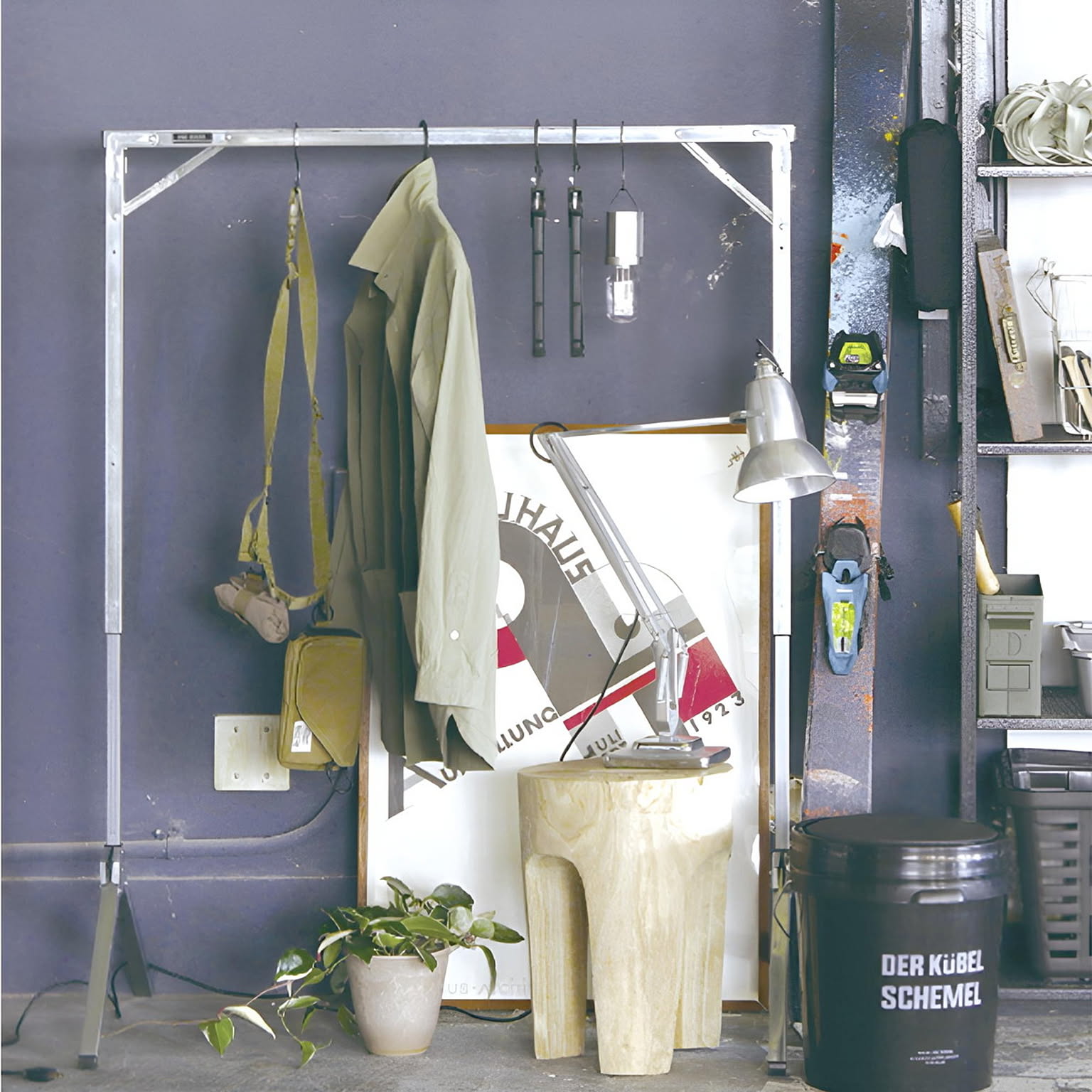 ハンガーラック・コートハンガー