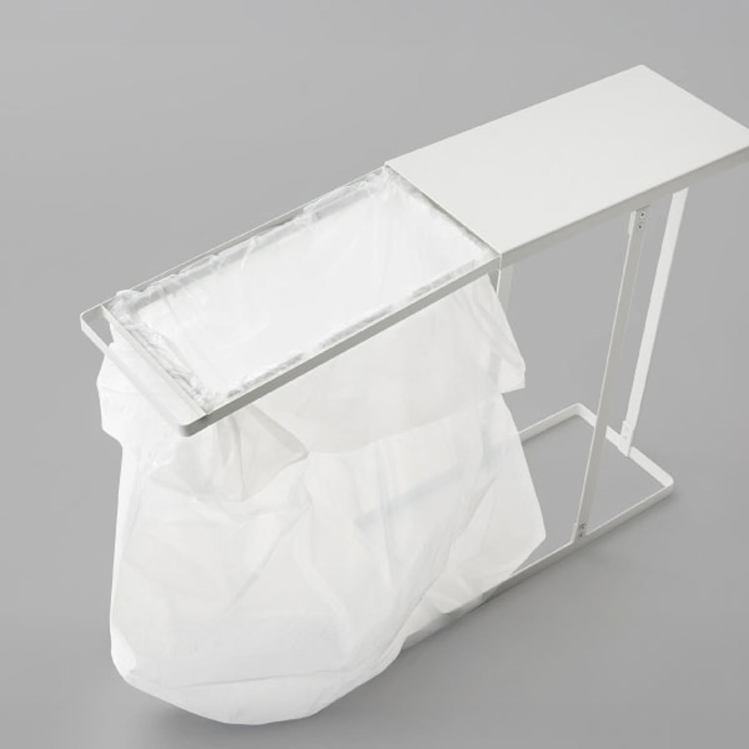 カウンター下収納