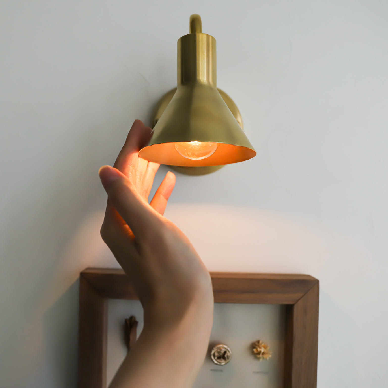 壁掛け照明・ブラケットライト